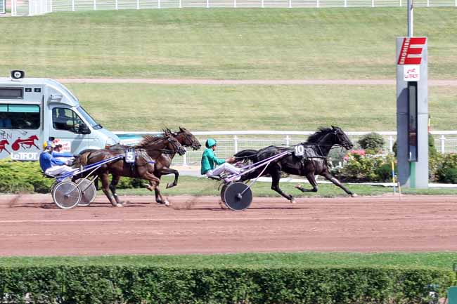 Arrivée quinté pmu PRIX DE GENEVE à ENGHIEN
