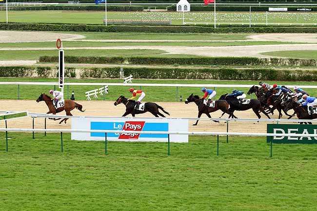 Arrivée quinté pmu PRIX DU MESNIL-OGER à DEAUVILLE