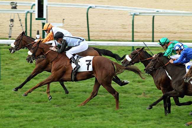 Arrivée quinté pmu PRIX DE SAINT-ARNOULT à DEAUVILLE