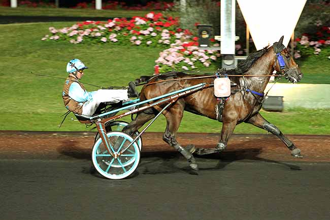 Arrivée quinté pmu GRAND PRIX DE L'U.E.T. (GR A) à PARIS-VINCENNES