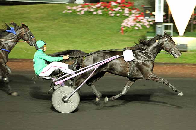 Arrivée quinté pmu GRAND PRIX DE L'U.E.T. (GR B) à PARIS-VINCENNES