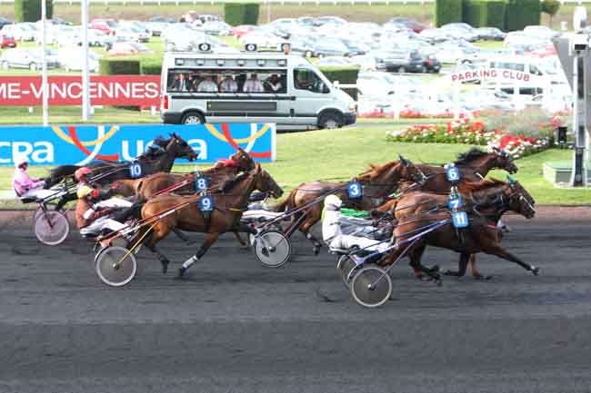 Arrivée quinté pmu PRIX EMILE BEZIERE à PARIS-VINCENNES