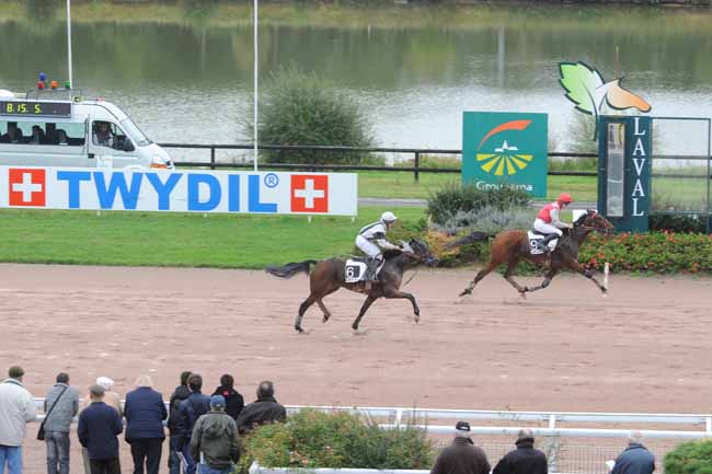 Arrivée quinté pmu PRIX D'ENTRAMMES à LAVAL