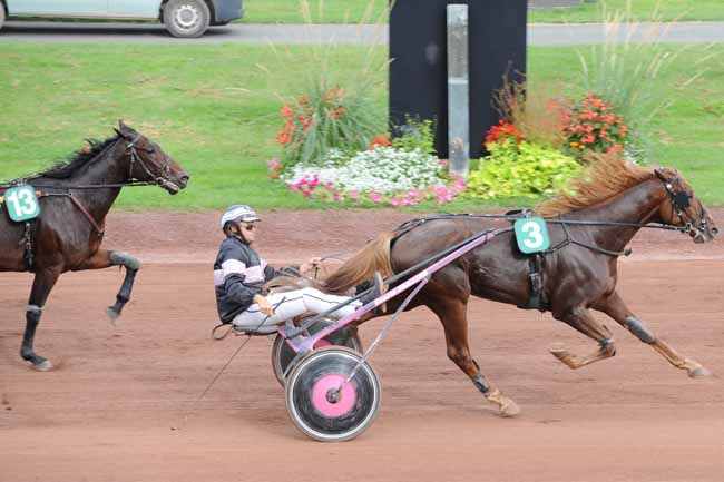 Arrivée quinté pmu PRIX ETS MICHOLET METALLERIE à FEURS