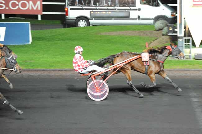 Arrivée quinté pmu PRIX COLUMBA à PARIS-VINCENNES