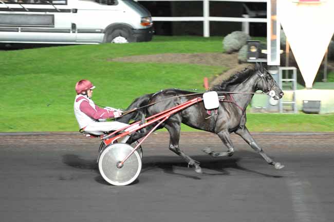 Arrivée quinté pmu PRIX UNDINA à PARIS-VINCENNES