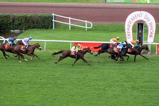 Arrivée quinté pmu PRIX DE LA FEDERATION DU CENTRE-EST à LYON-PARILLY