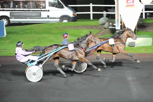 Arrivée quinté pmu PRIX ALGINA à PARIS-VINCENNES