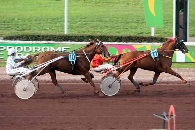 Arrivée quinté pmu PRIX DE L'UNAT à LYON-PARILLY