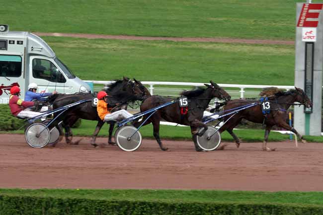 Arrivée quinté pmu PRIX DE LA PORTE BRANCION à ENGHIEN