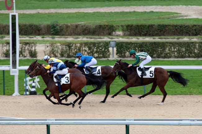 Arrivée quinté pmu PRIX DE LA COTE DE NACRE à DEAUVILLE