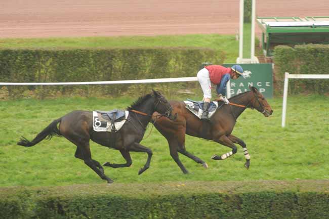 Arrivée quinté pmu PRIX KERLOR à ENGHIEN