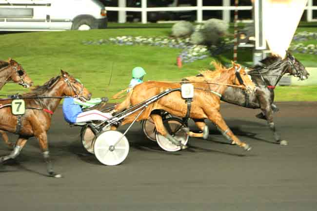 Arrivée quinté pmu PRIX DE SENONNES à PARIS-VINCENNES
