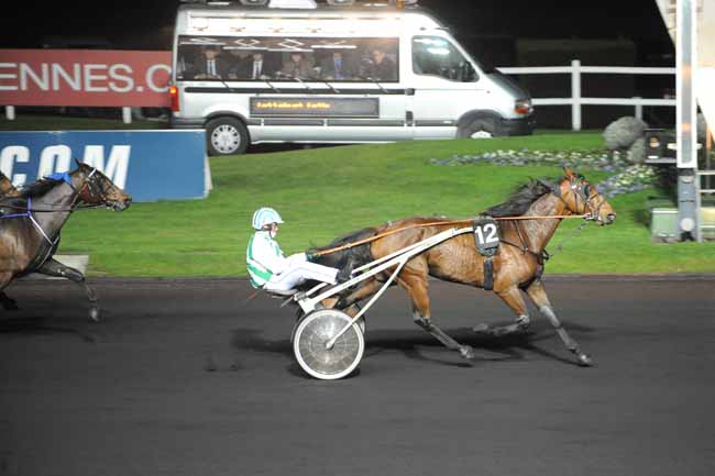 Arrivée quinté pmu PRIX CIRCINUS à PARIS-VINCENNES