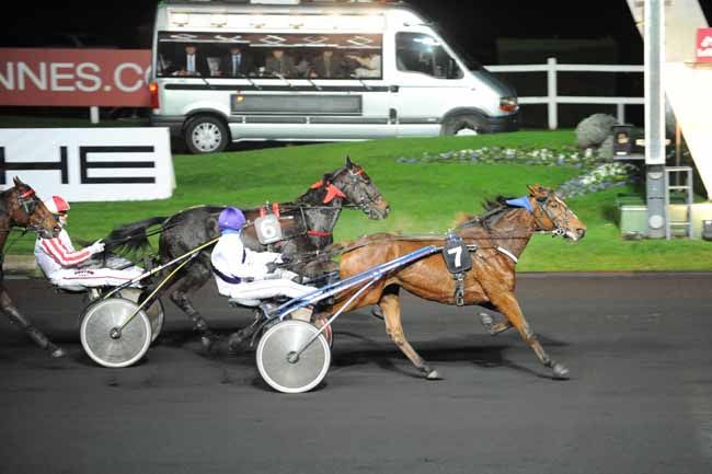 Arrivée quinté pmu PRIX ISMENE à PARIS-VINCENNES