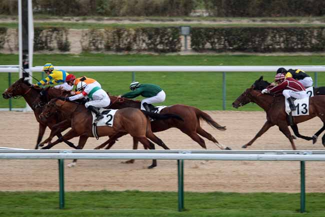 Arrivée quinté pmu PRIX DE LA COURTONNE à DEAUVILLE [MATINEE]