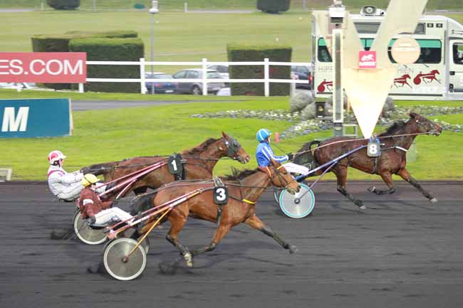 Arrivée quinté pmu PRIX LES MATHES-LA PALMYRE à PARIS-VINCENNES
