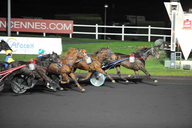 Arrivée quinté pmu PRIX TAYJETA (GR A) à PARIS-VINCENNES