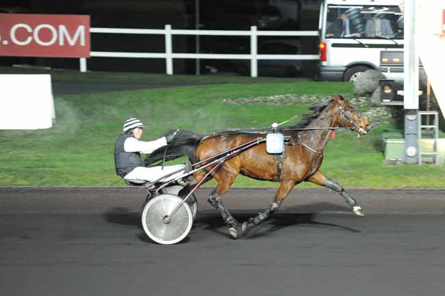 Arrivée quinté pmu PRIX FERONIA à PARIS-VINCENNES