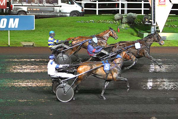Arrivée quinté pmu PRIX DU MORBIHAN (GR A) à PARIS-VINCENNES