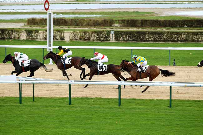Arrivée quinté pmu PRIX DE L'EPEE à DEAUVILLE [MATINEE]