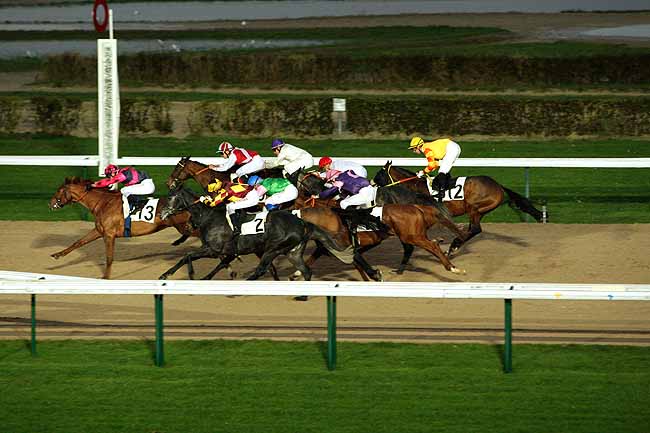 Arrivée quinté pmu PRIX D'ALMENECHES à DEAUVILLE