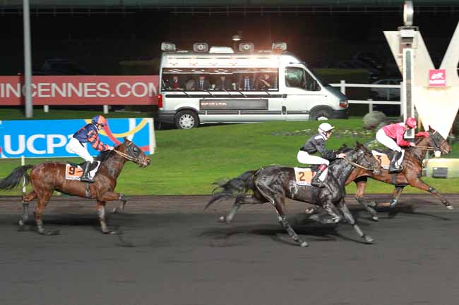 Arrivée quinté pmu PRIX DE ROANNE à PARIS-VINCENNES