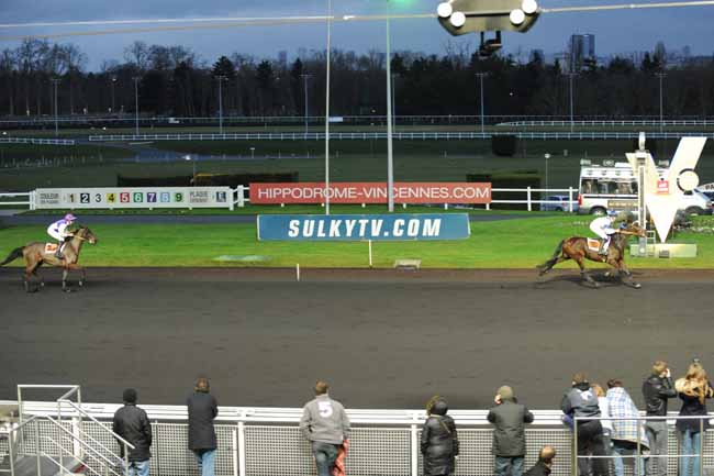 Arrivée quinté pmu PRIX DE MONTBRISON à PARIS-VINCENNES