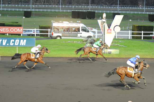 Arrivée quinté pmu PRIX DE NIMES à PARIS-VINCENNES