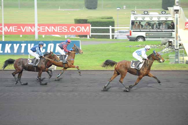 Arrivée quinté pmu PRIX DE TRESSES à PARIS-VINCENNES