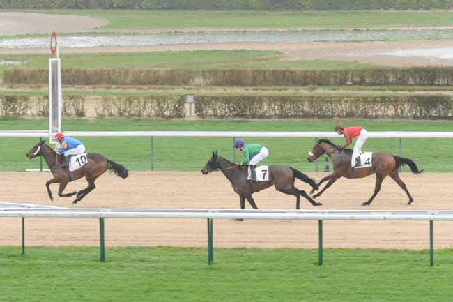 Arrivée quinté pmu PRIX DE LA BRIQUETERIE à DEAUVILLE