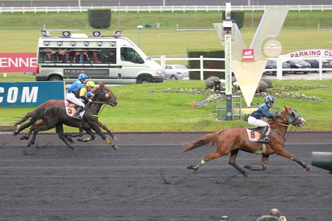 Arrivée quinté pmu PRIX DE NALLIERS à PARIS-VINCENNES
