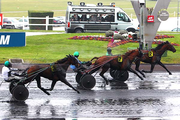 Arrivée quinté pmu PRIX DE NEVERS à PARIS-VINCENNES