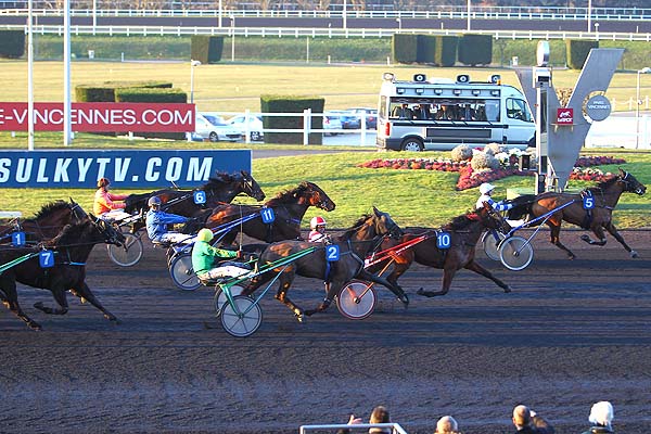 Arrivée quinté pmu PRIX DE LARRE à PARIS-VINCENNES