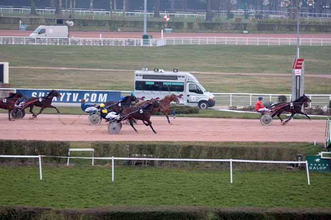 Arrivée quinté pmu PRIX DU BEAUJOLAIS à ENGHIEN
