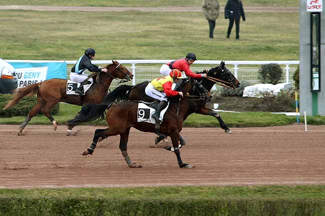 Arrivée quinté pmu PRIX D'HERBLAY à ENGHIEN
