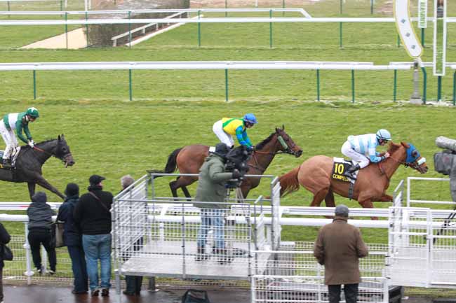 Arrivée quinté pmu PRIX DE LA FEDERATION DU NORD à COMPIEGNE