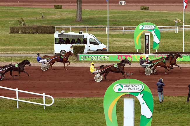 Arrivée quinté pmu PRIX DU PAYS DE CAUX à LYON-PARILLY