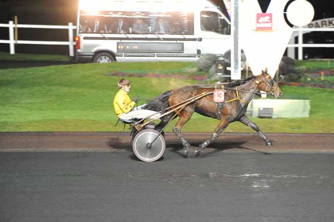 Arrivée quinté pmu PRIX EOS à PARIS-VINCENNES