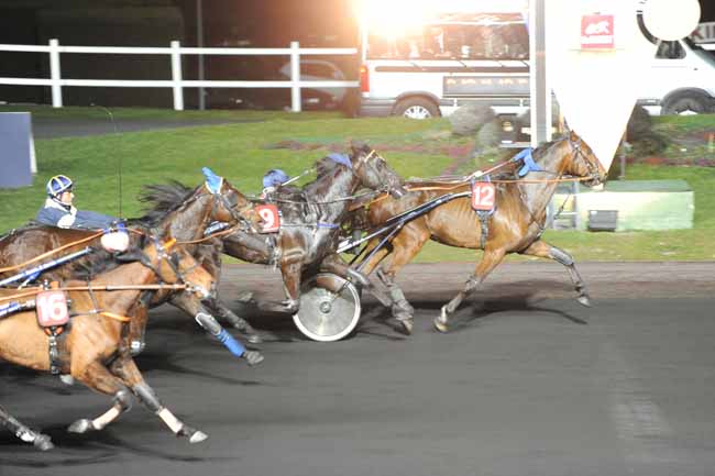 Arrivée quinté pmu PRIX ENCELADUS à PARIS-VINCENNES