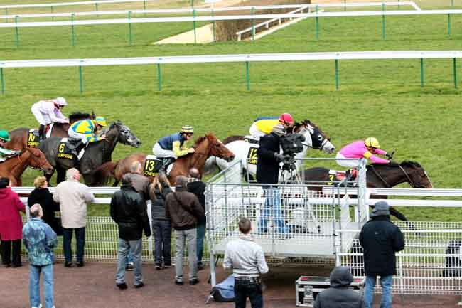 Arrivée quinté pmu PRIX DE L'AISNE à COMPIEGNE