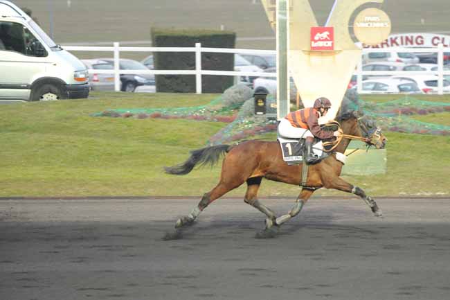 Arrivée quinté pmu PRIX LIBRA (PRIX DU SMUS) à PARIS-VINCENNES