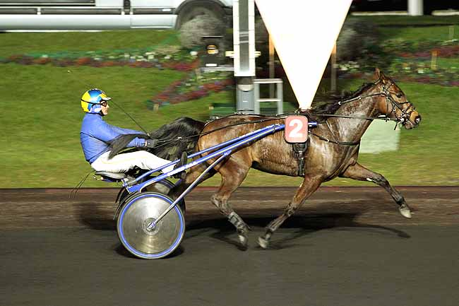Arrivée quinté pmu PRIX ATLAS à PARIS-VINCENNES