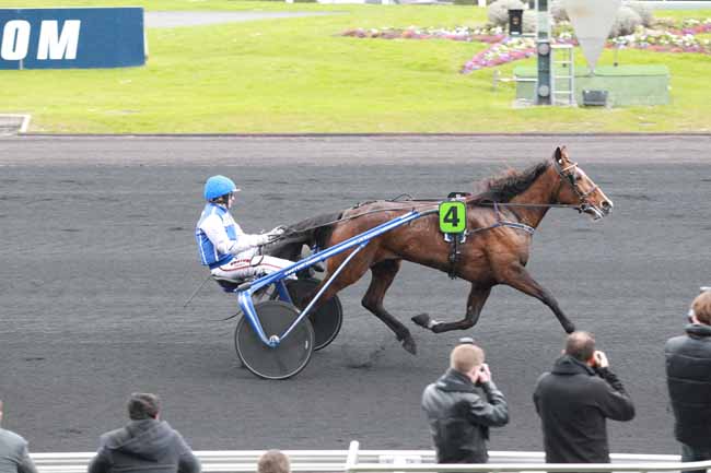 Arrivée quinté pmu PRIX DE JONZAC à PARIS-VINCENNES