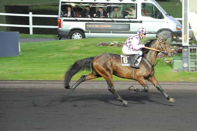 Arrivée quinté pmu PRIX ADRIA à PARIS-VINCENNES