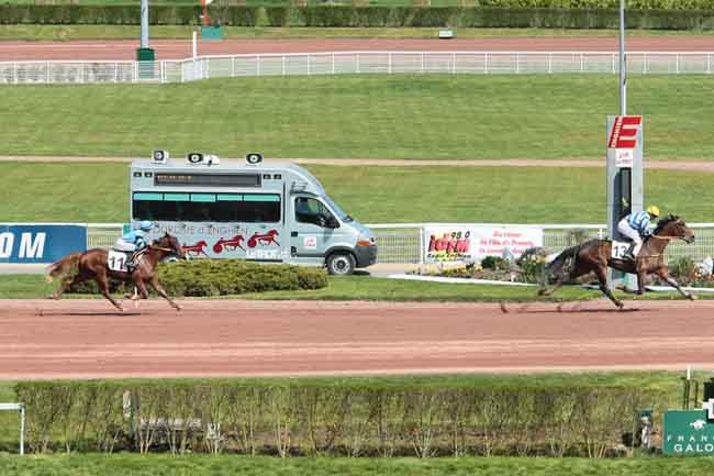 Arrivée quinté pmu PRIX DU PONT DE FLANDRE à ENGHIEN