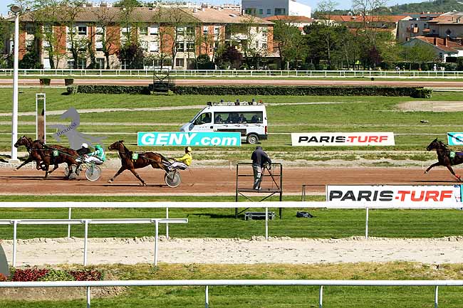 Arrivée quinté pmu PRIX CANTEPERDRIX à TOULOUSE