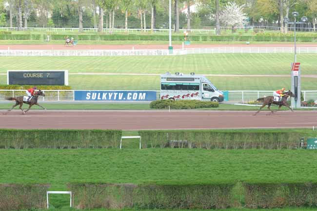 Arrivée quinté pmu PRIX DE LA PLACE DE LA SORBONNE à ENGHIEN