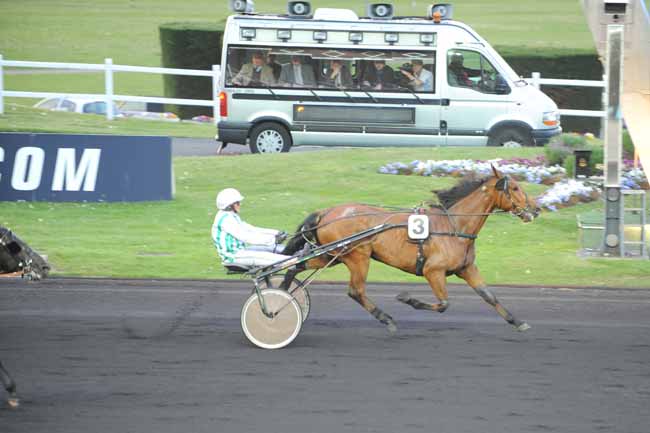 Arrivée quinté pmu PRIX LEO à PARIS-VINCENNES