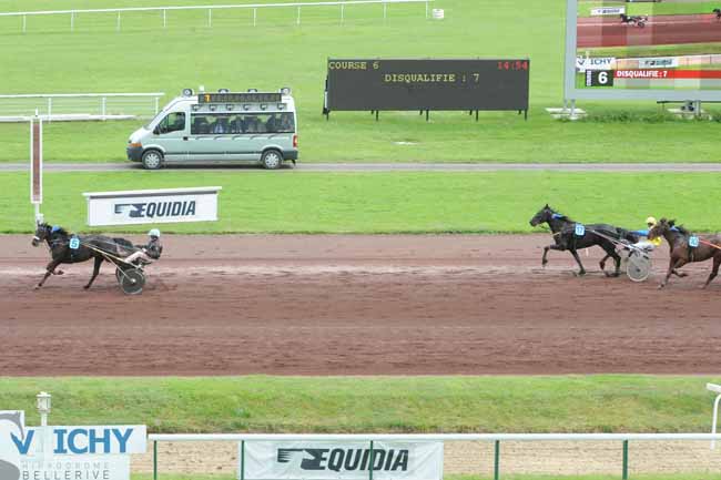 Arrivée quinté pmu PRIX DE BEL AIR (GR A) à VICHY